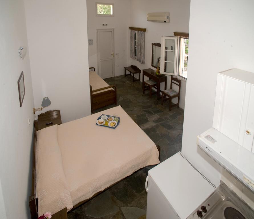 Aiolos Hotel Ménitesz Kültér fotó