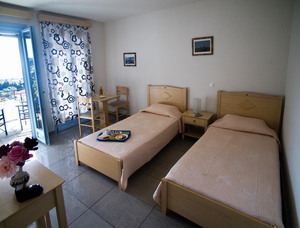 Aiolos Hotel Ménitesz Kültér fotó