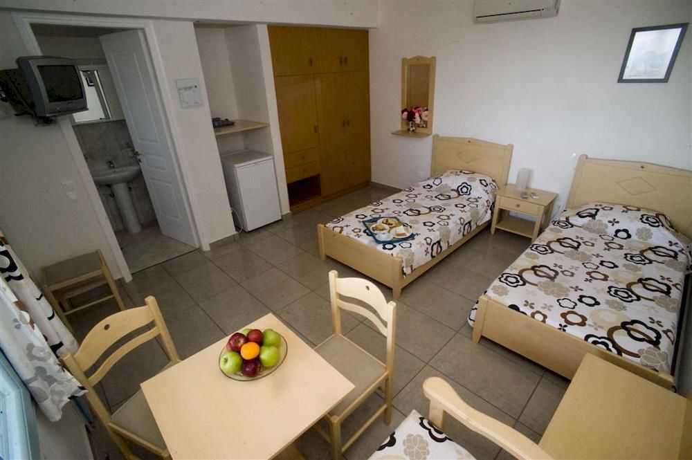 Aiolos Hotel Ménitesz Kültér fotó
