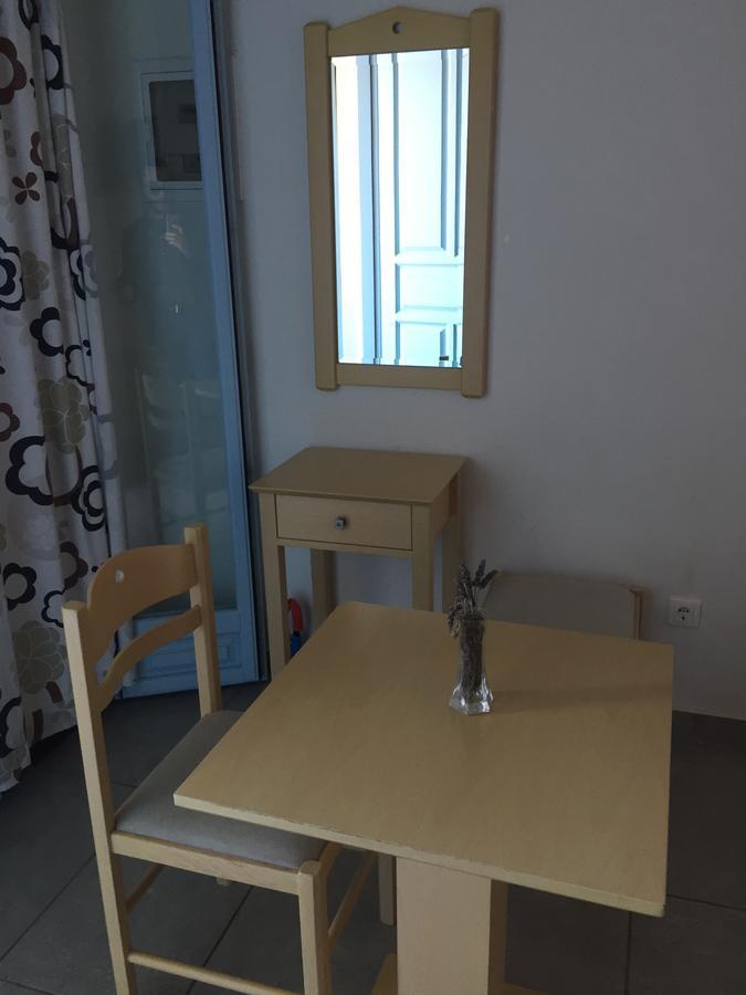 Aiolos Hotel Ménitesz Kültér fotó