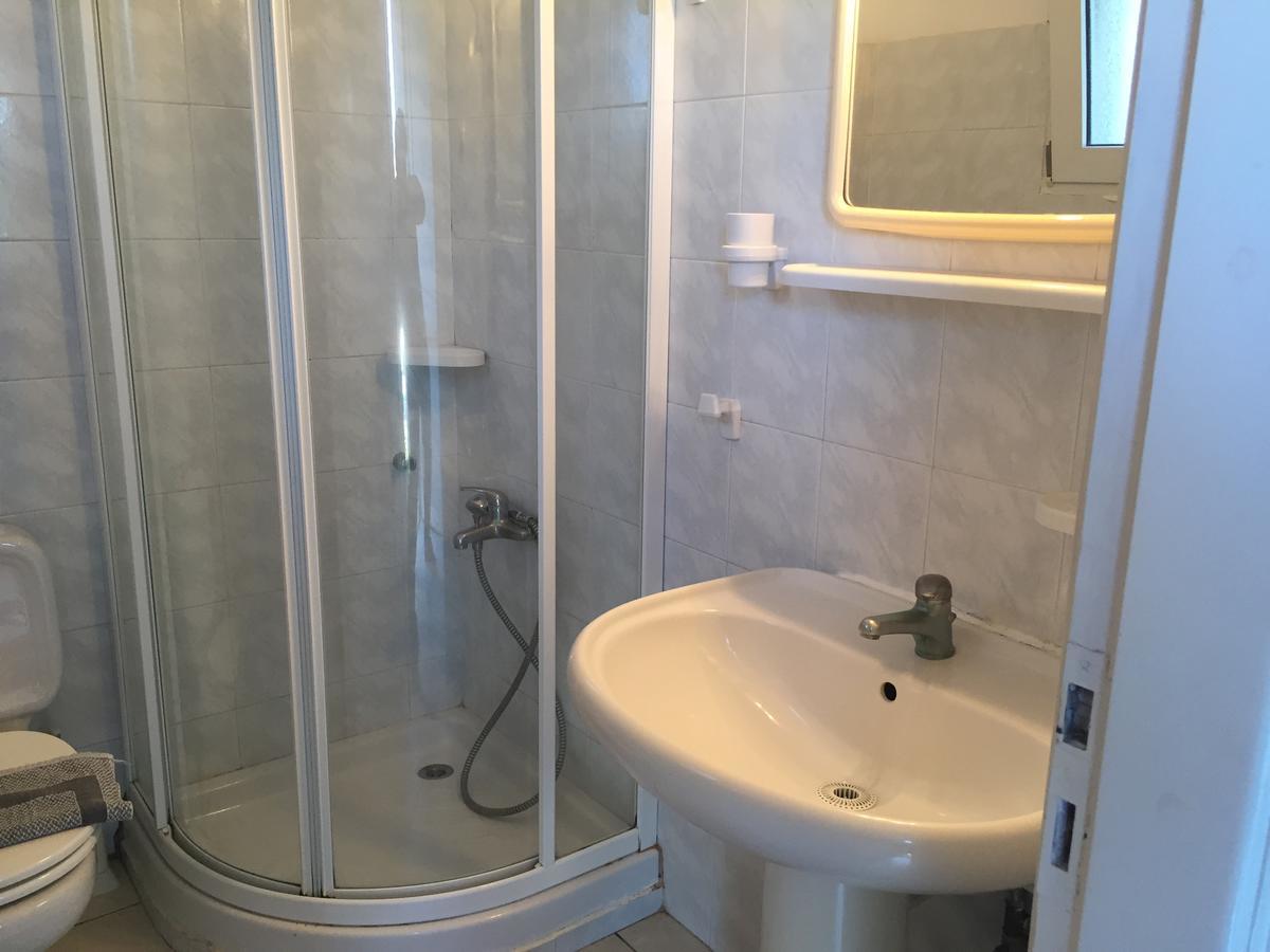 Aiolos Hotel Ménitesz Kültér fotó